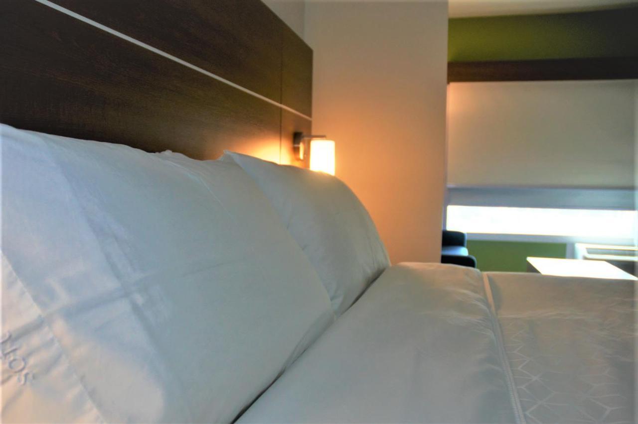 Holiday Inn Express & Suites - Edmonton Sw - Windermere By Ihg Ngoại thất bức ảnh