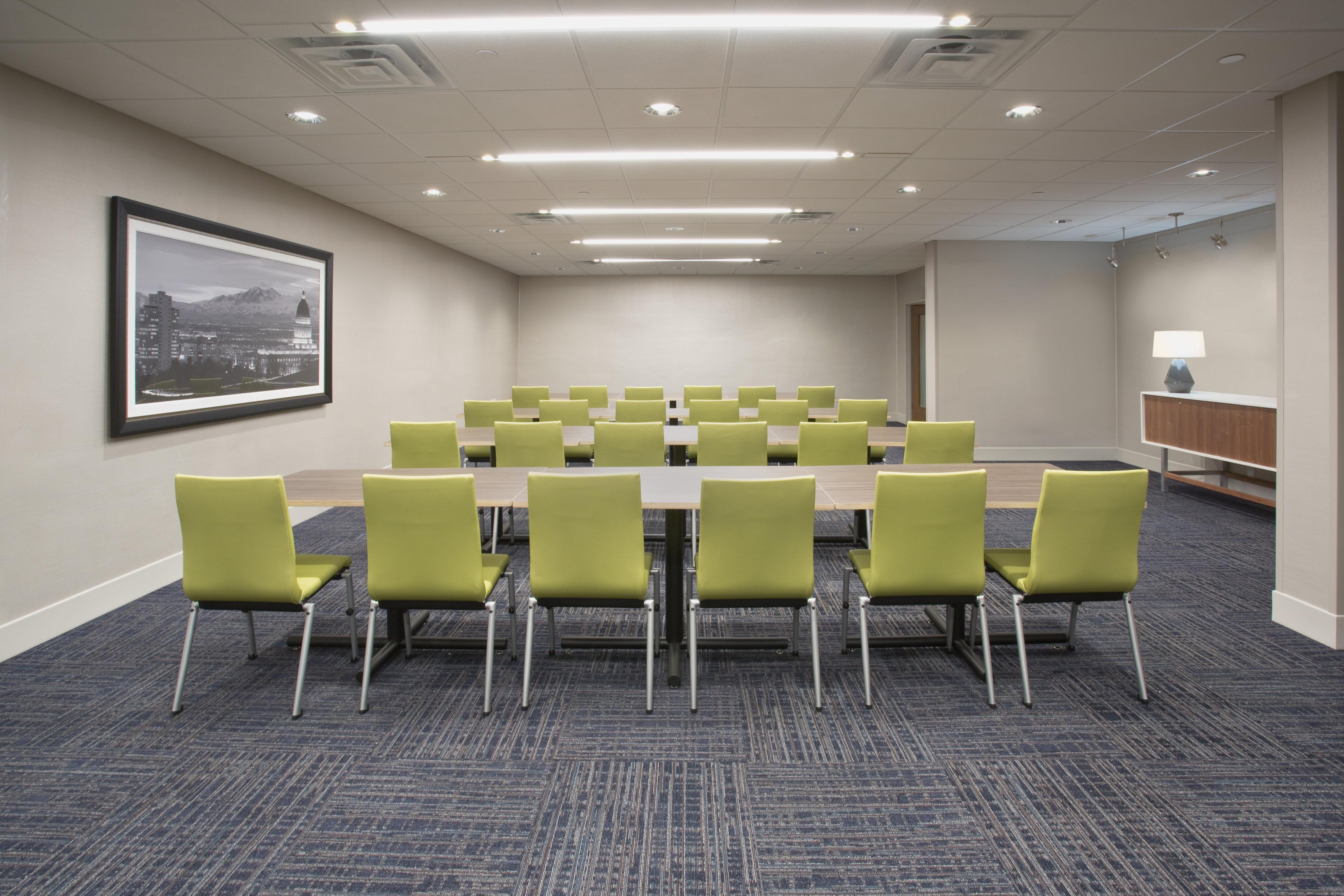 Holiday Inn Express & Suites - Edmonton Sw - Windermere By Ihg Ngoại thất bức ảnh