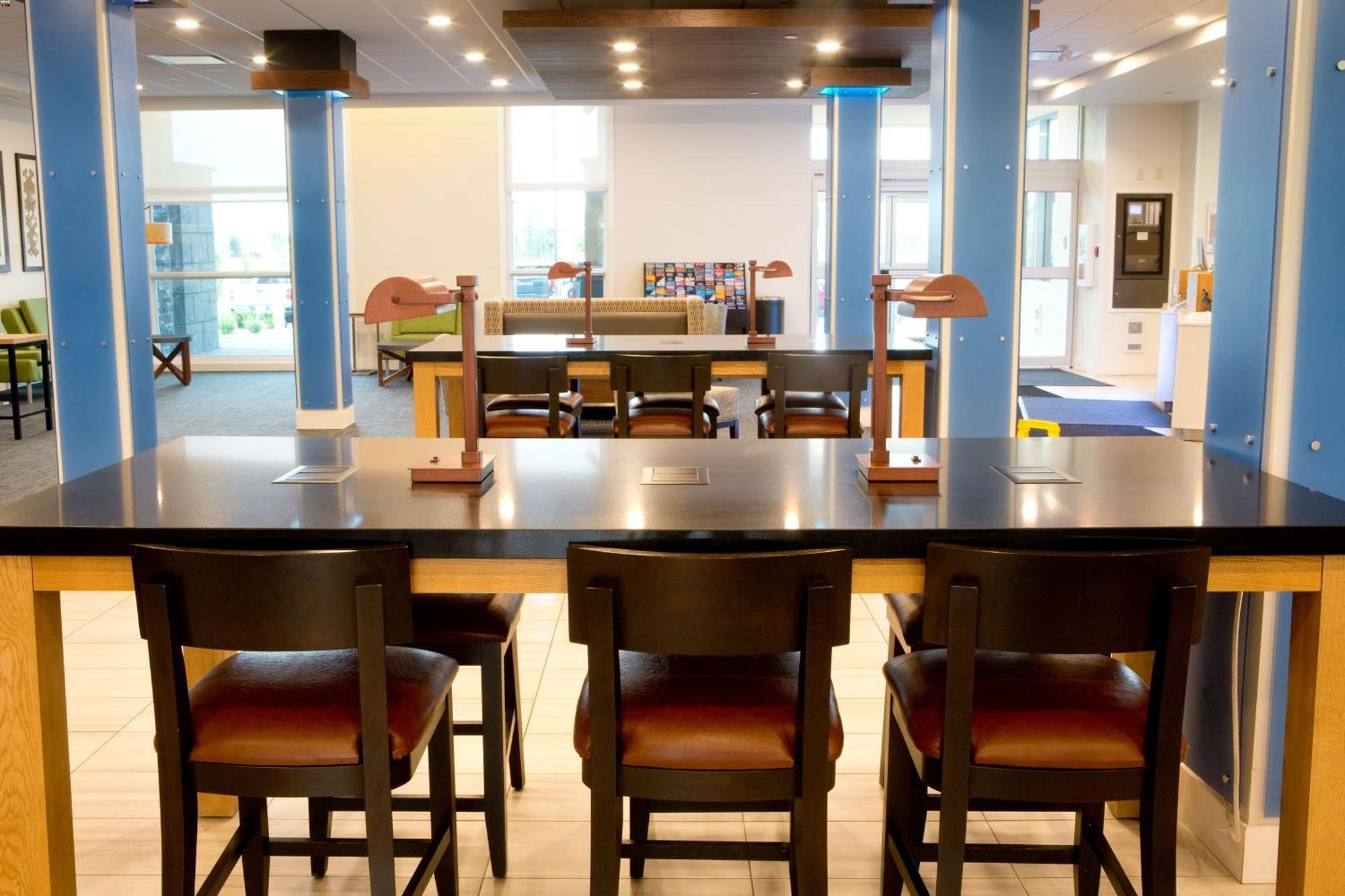 Holiday Inn Express & Suites - Edmonton Sw - Windermere By Ihg Ngoại thất bức ảnh